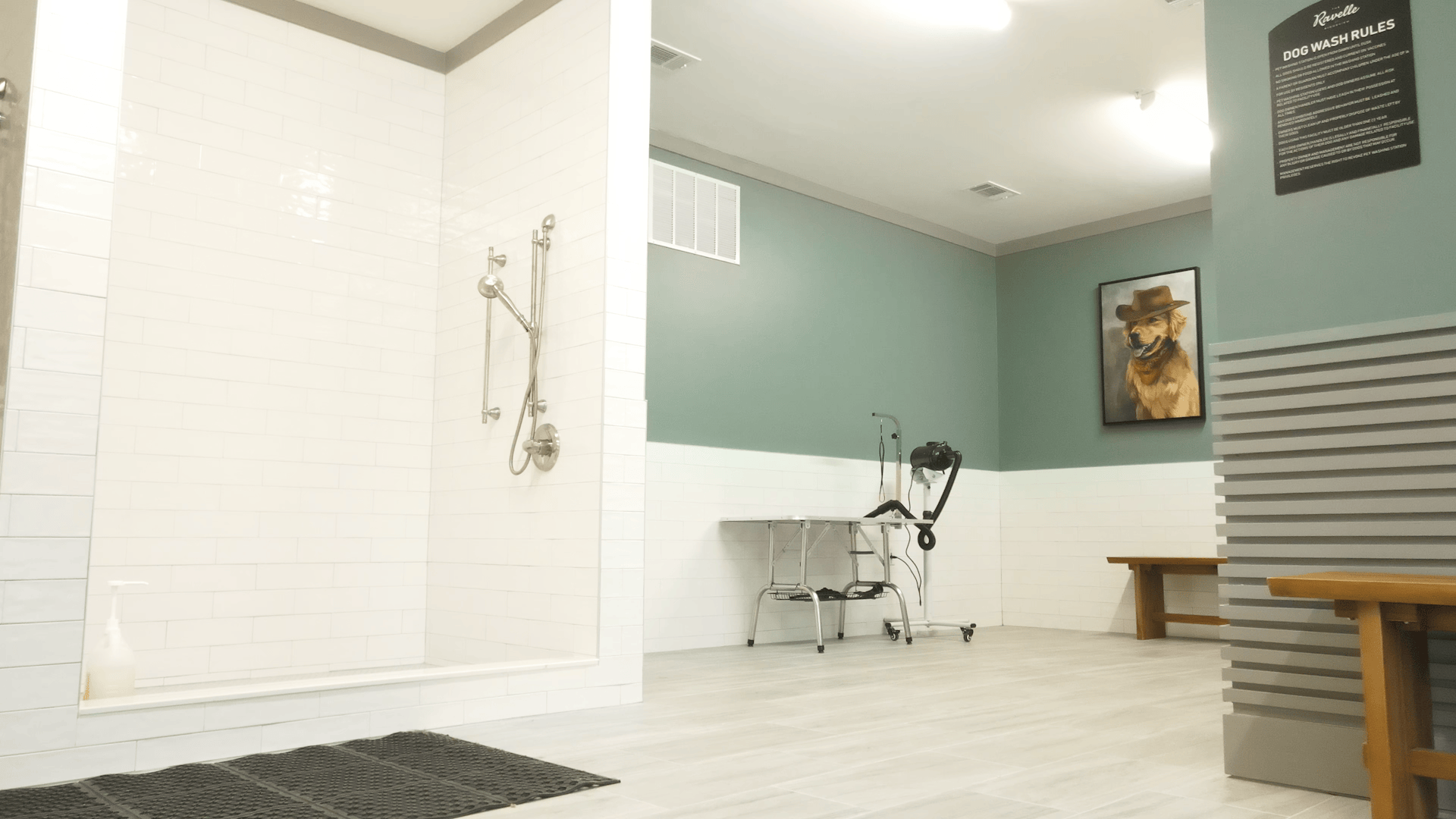 Pet Washing and Grooming Stations at the Ravelle apartments in Nashville, Tennessee.