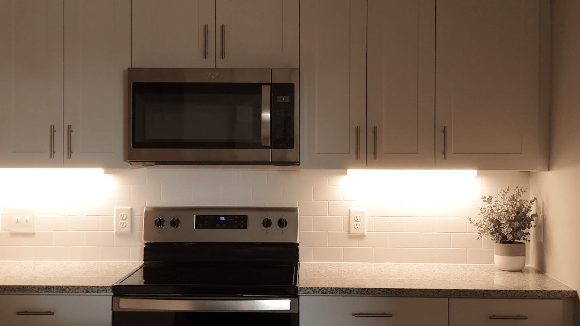 Kitchen in Horizon 1B/1B Apartment in Nashville, TN