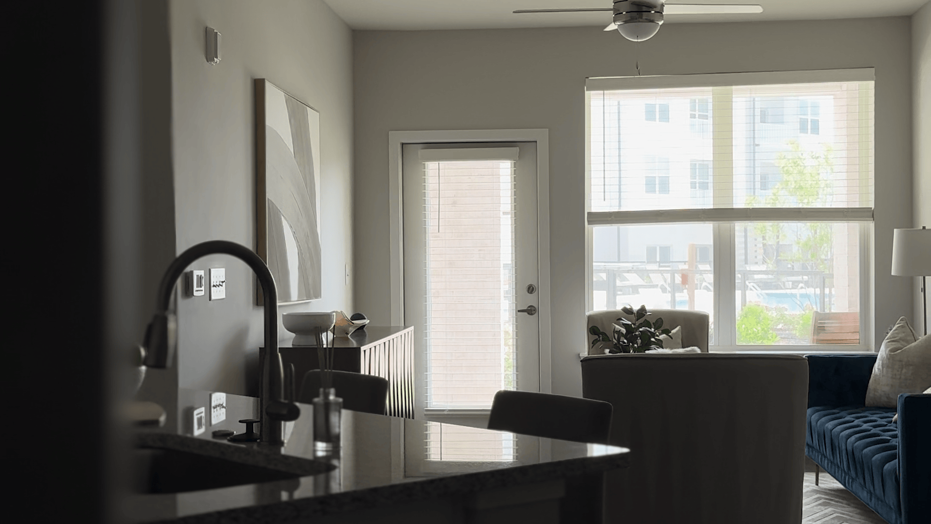 Living space with large windows in Horizon one bedroom apartment in Antioch, Tennessee Living space with large windows in Horizon one bedroom apartment in Antioch, Tennessee